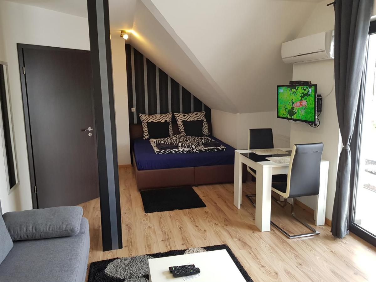 Bük Honfoglalas Apartment מראה חיצוני תמונה